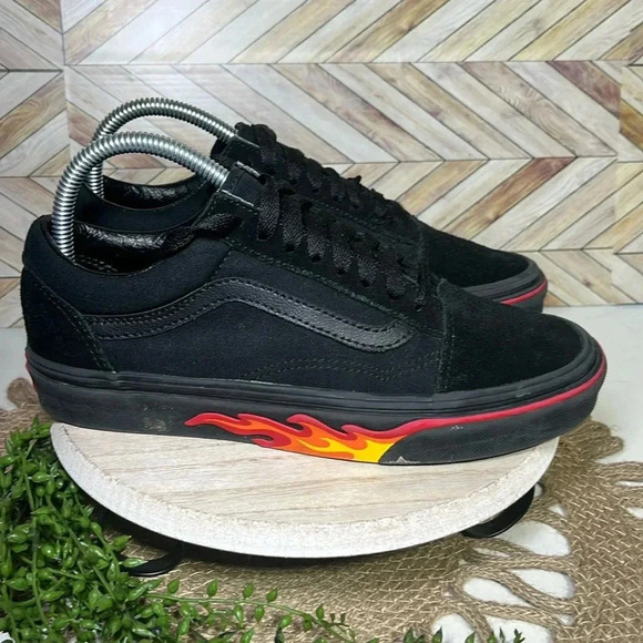 Vans Old Skool Hot Wheels Flames Low Top Black Sneakers 🔹Rare Unisex - Picture 1 of 8